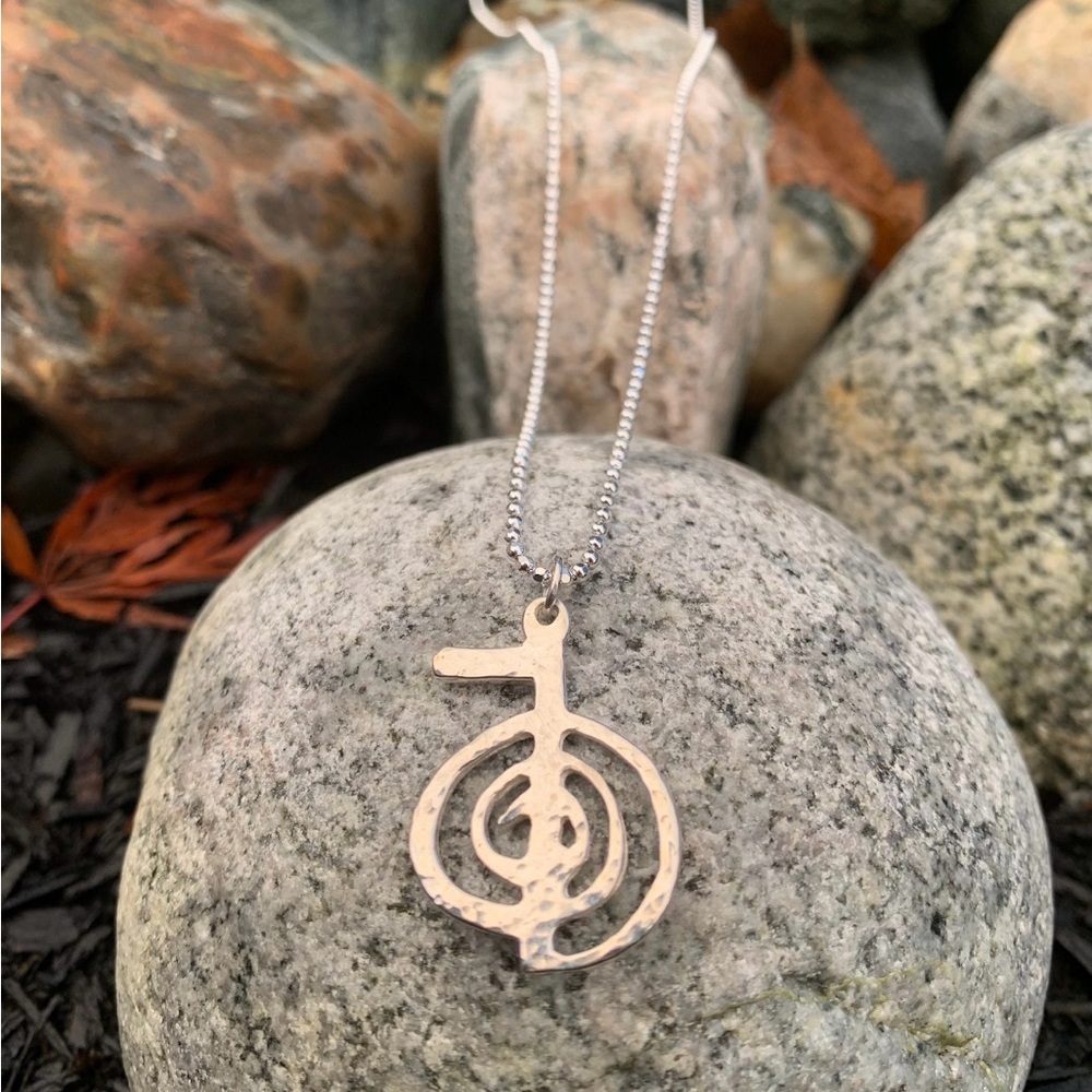 Silver Pendant Necklace